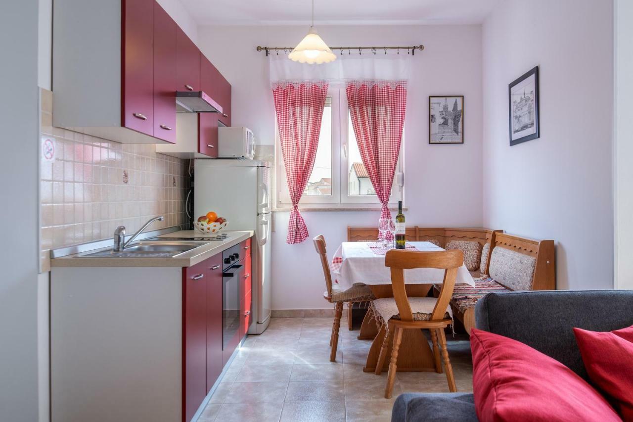 Apartment Bordeaux 29 Ρόβινι Εξωτερικό φωτογραφία