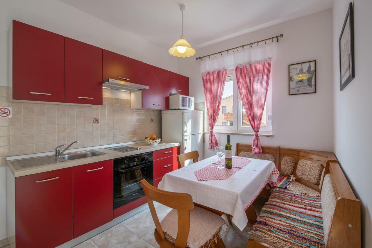 Apartment Bordeaux 29 Ρόβινι Εξωτερικό φωτογραφία